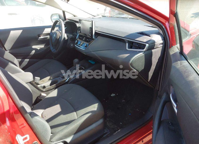 Photo 5 of 2021 Toyota Corolla LE (VIN 5YFEPMAE2MP180273)