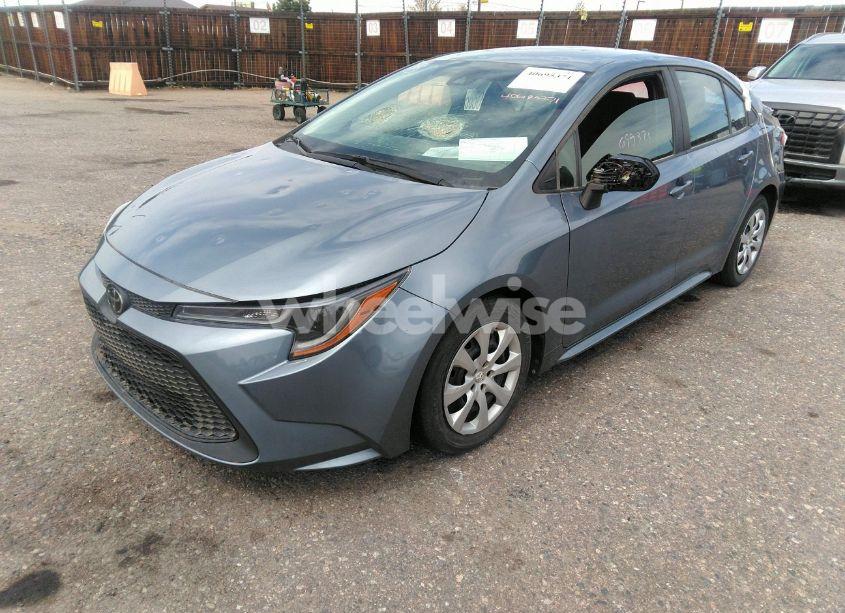 Photo 2 of 2021 Toyota Corolla LE (VIN 5YFEPMAE2MP186283)