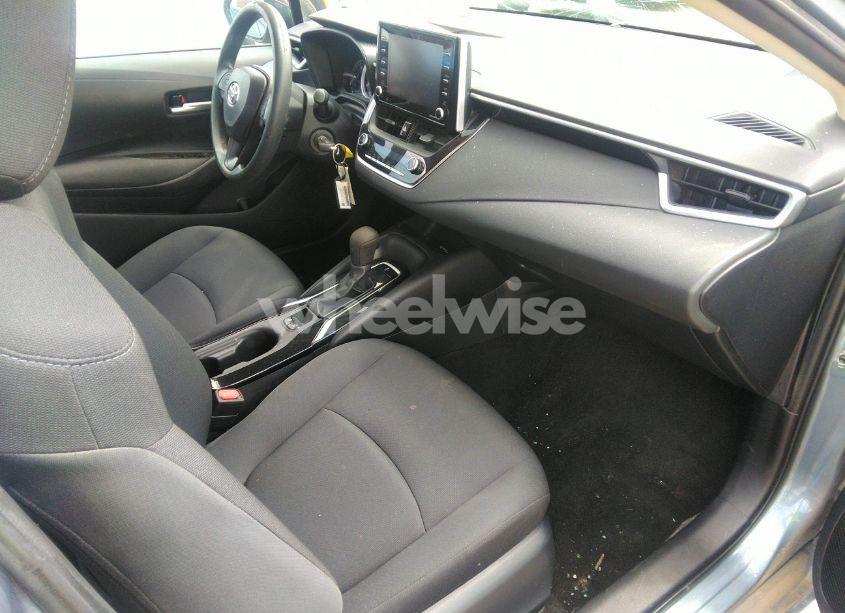 Photo 5 of 2021 Toyota Corolla LE (VIN 5YFEPMAE2MP186283)