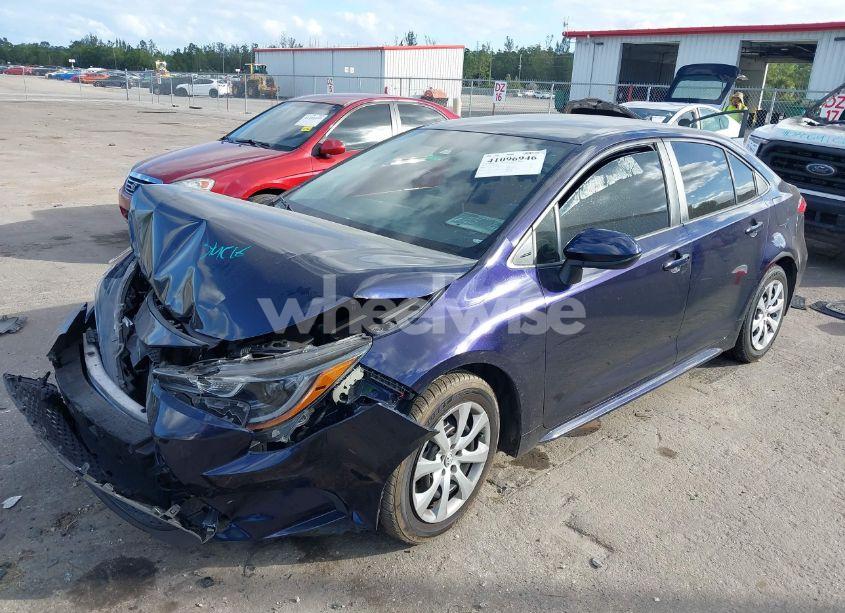 Photo 2 of 2021 Toyota Corolla LE (VIN 5YFEPMAE2MP191774)