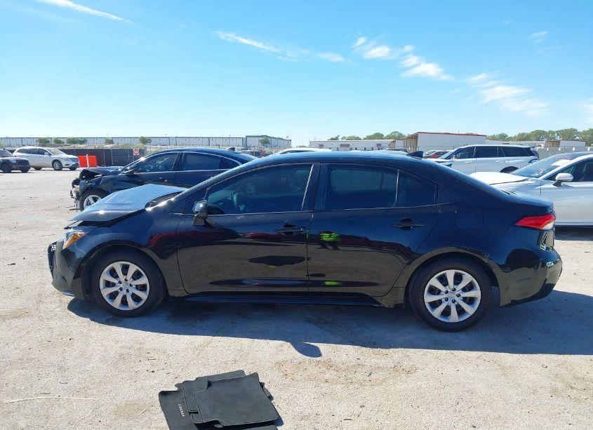 Photo 14 of 2021 Toyota Corolla LE (VIN 5YFEPMAE2MP194240)