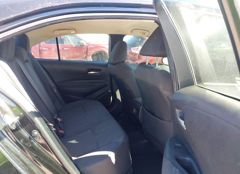 Photo 8 of 2021 Toyota Corolla LE (VIN 5YFEPMAE2MP194240)