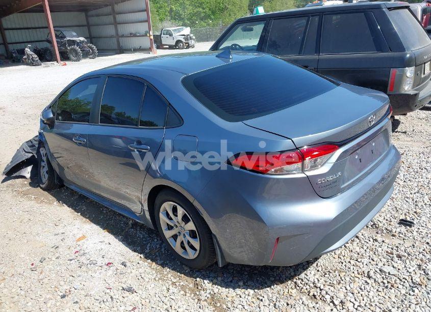 Photo 3 of 2021 Toyota Corolla LE (VIN 5YFEPMAE2MP199812)