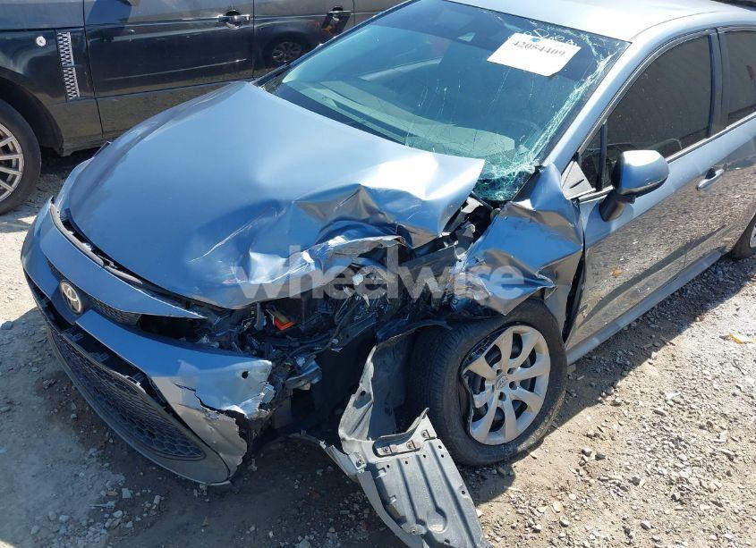 Photo 6 of 2021 Toyota Corolla LE (VIN 5YFEPMAE2MP199812)