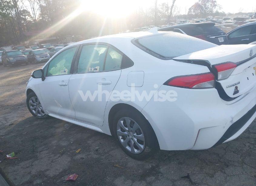 Photo 14 of 2021 Toyota Corolla LE (VIN 5YFEPMAE2MP215622)
