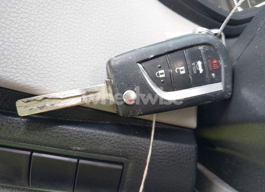 Photo 10 of 2021 Toyota Corolla LE (VIN 5YFEPMAE2MP230007)