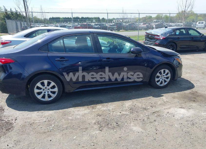 Photo 13 of 2021 Toyota Corolla LE (VIN 5YFEPMAE2MP232761)