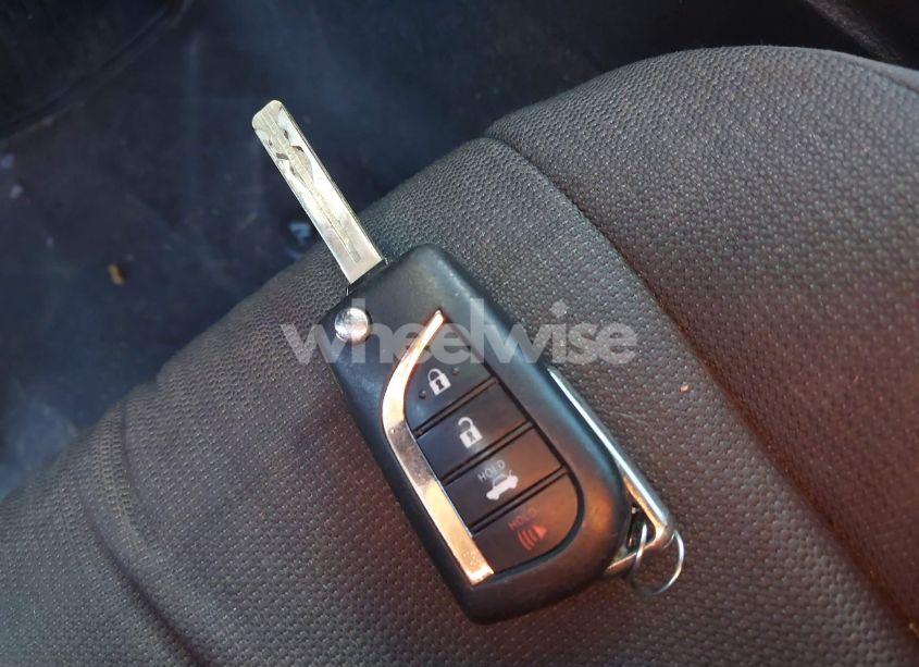 Photo 11 of 2021 Toyota Corolla LE (VIN 5YFEPMAE2MP235885)