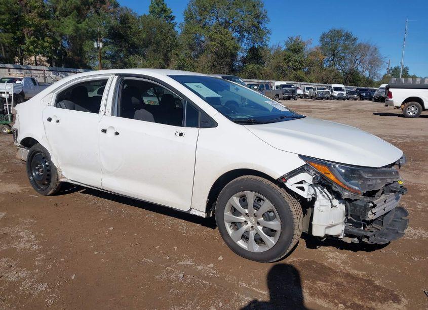2021 Toyota Corolla LE (VIN 5YFEPMAE2MP258695) main photo