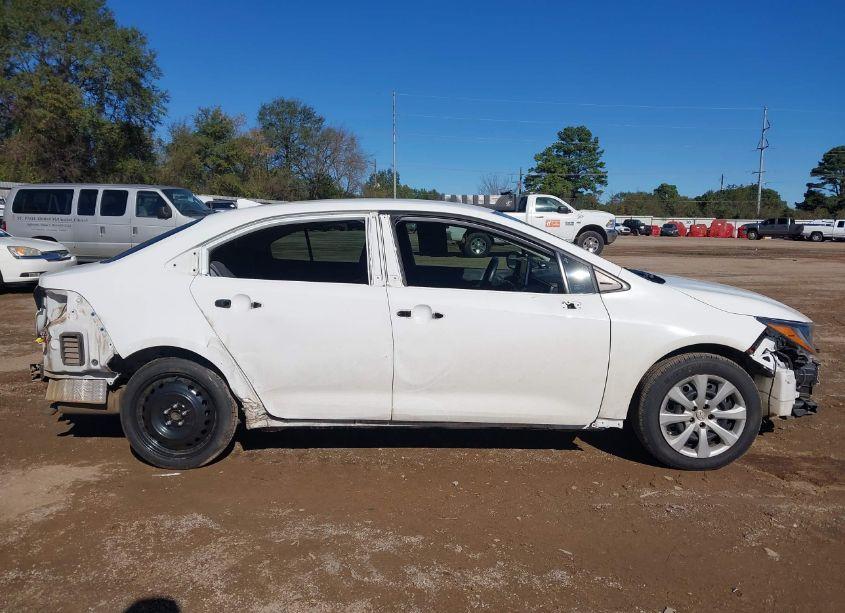 Photo 14 of 2021 Toyota Corolla LE (VIN 5YFEPMAE2MP258695)