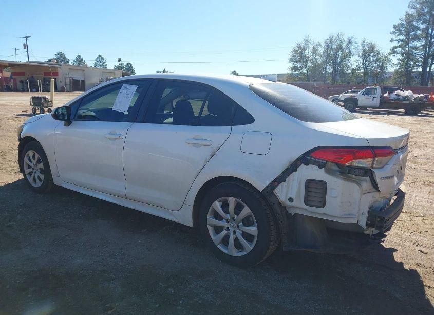 Photo 3 of 2021 Toyota Corolla LE (VIN 5YFEPMAE2MP258695)