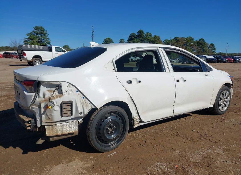 Photo 4 of 2021 Toyota Corolla LE (VIN 5YFEPMAE2MP258695)