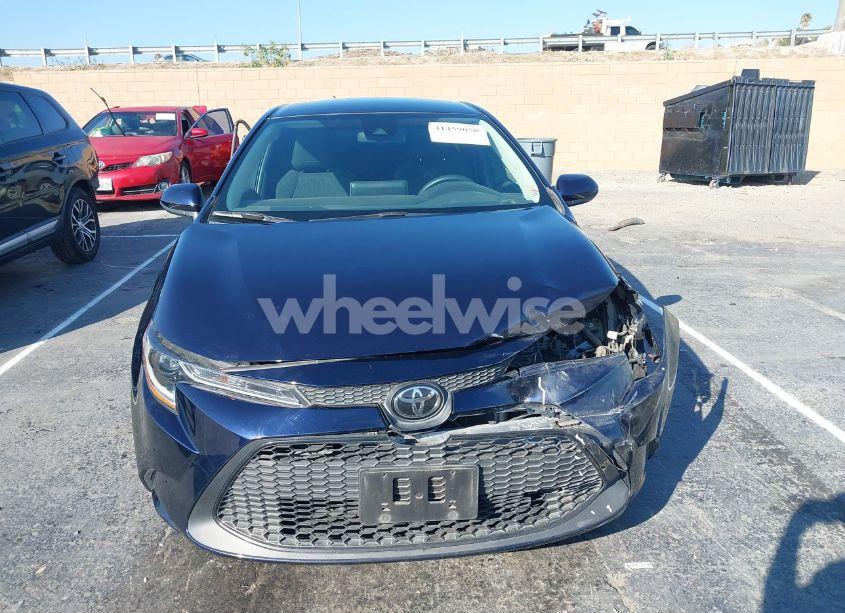 Photo 13 of 2021 Toyota Corolla LE (VIN 5YFEPMAE2MP261032)