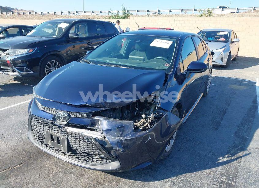 Photo 2 of 2021 Toyota Corolla LE (VIN 5YFEPMAE2MP261032)