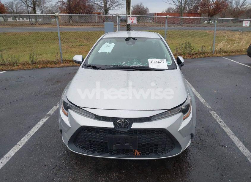 Photo 12 of 2022 Toyota Corolla LE (VIN 5YFEPMAE2NP275367)