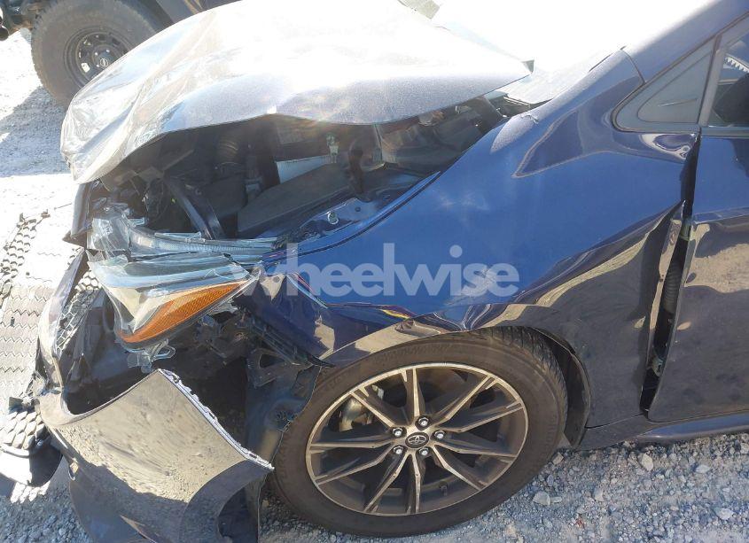 Photo 6 of 2022 Toyota Corolla LE (VIN 5YFEPMAE2NP287552)