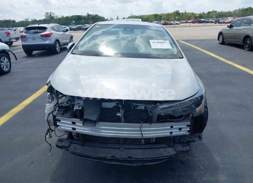 Photo 13 of 2022 Toyota Corolla LE (VIN 5YFEPMAE2NP290497)