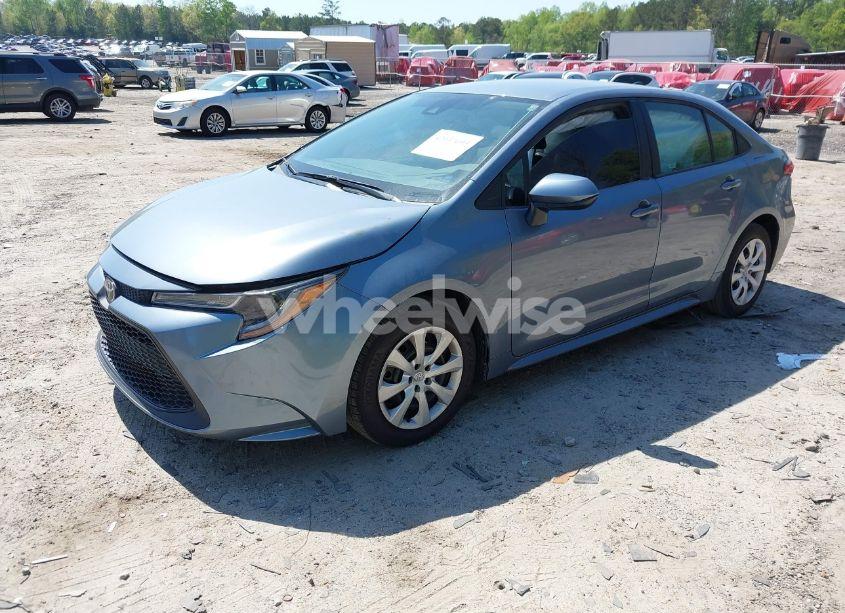 Photo 2 of 2022 Toyota Corolla LE (VIN 5YFEPMAE2NP313132)