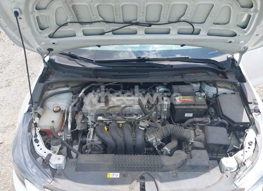 Photo 10 of 2022 Toyota Corolla LE (VIN 5YFEPMAE2NP321585)