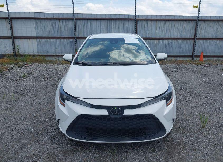 Photo 12 of 2022 Toyota Corolla LE (VIN 5YFEPMAE2NP321585)