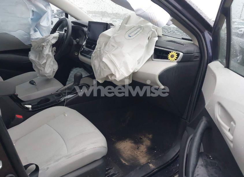 Photo 5 of 2022 Toyota Corolla LE (VIN 5YFEPMAE2NP326544)