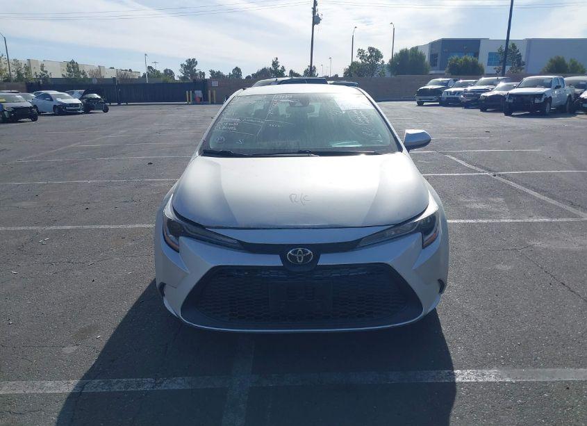 Photo 13 of 2022 Toyota Corolla LE (VIN 5YFEPMAE2NP334045)