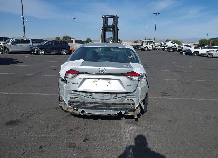 Photo 17 of 2022 Toyota Corolla LE (VIN 5YFEPMAE2NP334045)
