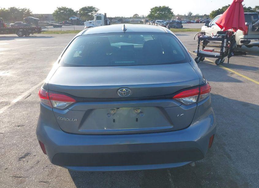 Photo 17 of 2022 Toyota Corolla LE (VIN 5YFEPMAE2NP347846)