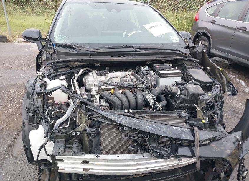 Photo 10 of 2022 Toyota Corolla LE (VIN 5YFEPMAE2NP351945)