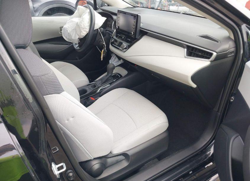 Photo 5 of 2022 Toyota Corolla LE (VIN 5YFEPMAE2NP351945)