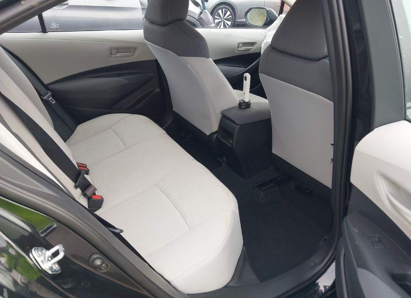 Photo 8 of 2022 Toyota Corolla LE (VIN 5YFEPMAE2NP351945)