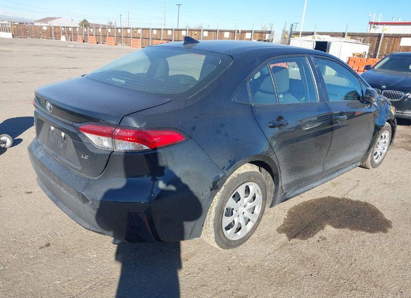 Photo 4 of 2022 Toyota Corolla LE (VIN 5YFEPMAE2NP357423)