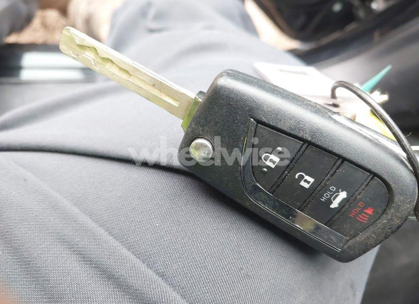 Photo 11 of 2022 Toyota Corolla LE (VIN 5YFEPMAE2NP358930)