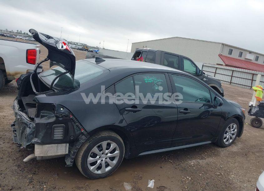 Photo 14 of 2022 Toyota Corolla LE (VIN 5YFEPMAE2NP358930)