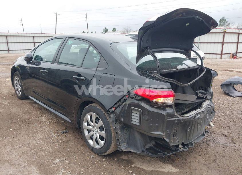 Photo 3 of 2022 Toyota Corolla LE (VIN 5YFEPMAE2NP358930)