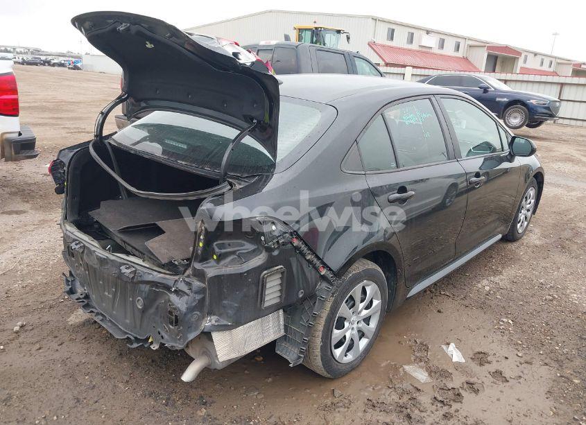 Photo 4 of 2022 Toyota Corolla LE (VIN 5YFEPMAE2NP358930)