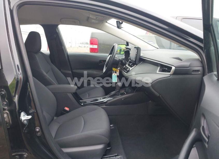 Photo 5 of 2022 Toyota Corolla LE (VIN 5YFEPMAE2NP358930)