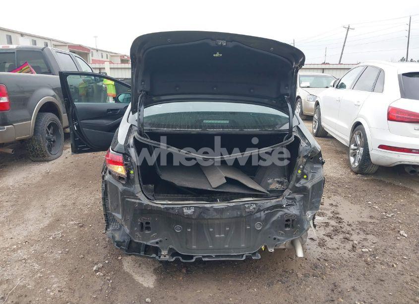 Photo 6 of 2022 Toyota Corolla LE (VIN 5YFEPMAE2NP358930)