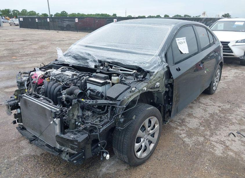 Photo 6 of 2022 Toyota Corolla LE (VIN 5YFEPMAE2NP369037)