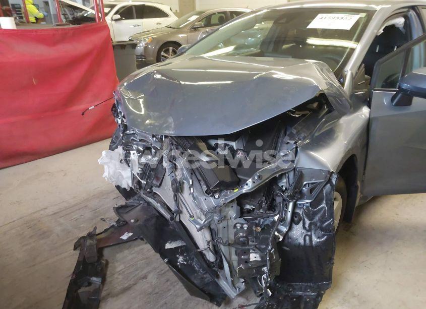 Photo 6 of 2022 Toyota Corolla LE (VIN 5YFEPMAE2NP383911)