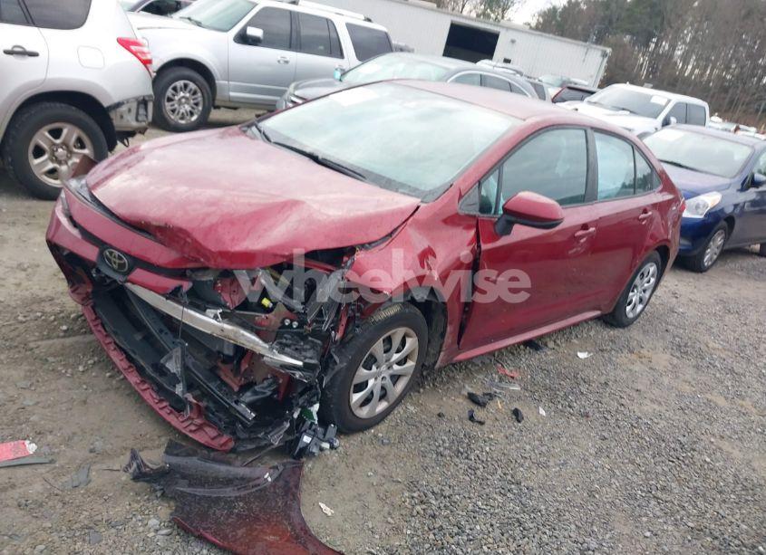 Photo 2 of 2022 Toyota Corolla LE (VIN 5YFEPMAE2NP385576)