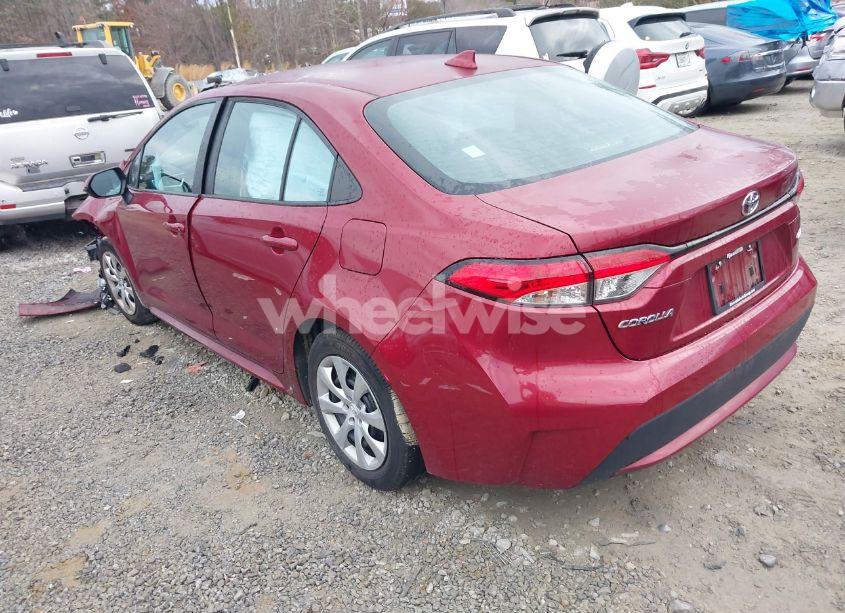 Photo 3 of 2022 Toyota Corolla LE (VIN 5YFEPMAE2NP385576)