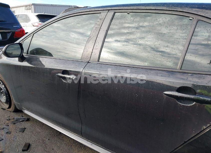 Photo 14 of 2021 Toyota Corolla LE (VIN 5YFEPMAE3MP159383)