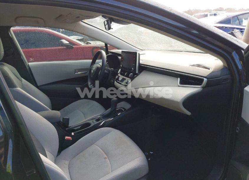 Photo 5 of 2021 Toyota Corolla LE (VIN 5YFEPMAE3MP159383)