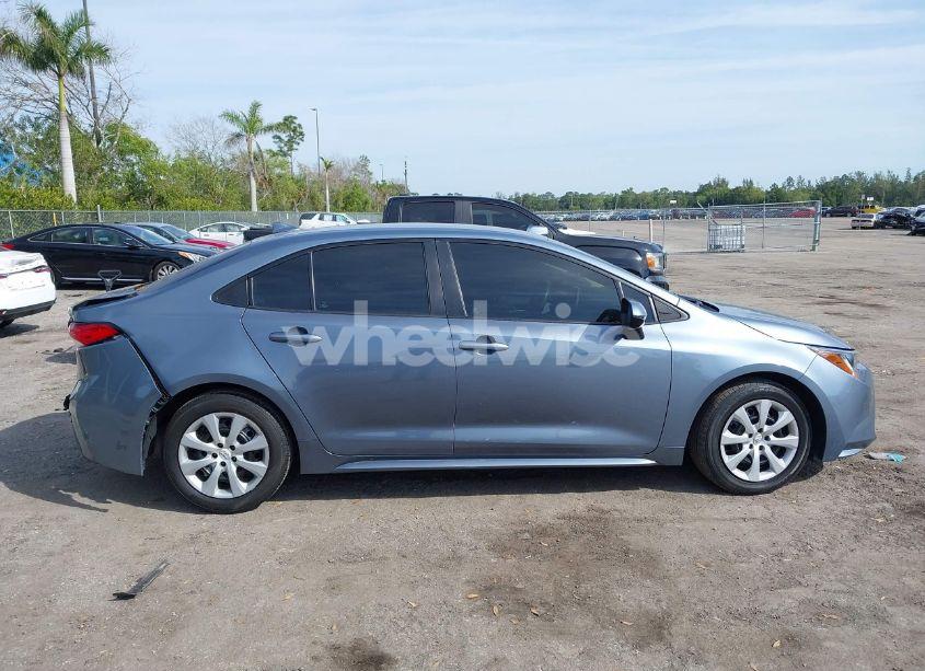 Photo 14 of 2021 Toyota Corolla LE (VIN 5YFEPMAE3MP165426)