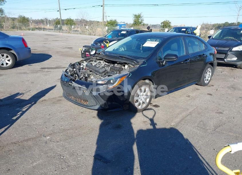 Photo 2 of 2021 Toyota Corolla LE (VIN 5YFEPMAE3MP177477)