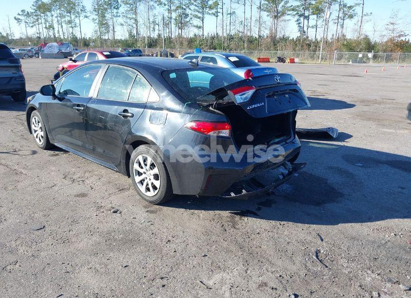 Photo 3 of 2021 Toyota Corolla LE (VIN 5YFEPMAE3MP177477)