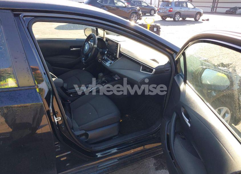 Photo 5 of 2021 Toyota Corolla LE (VIN 5YFEPMAE3MP177477)