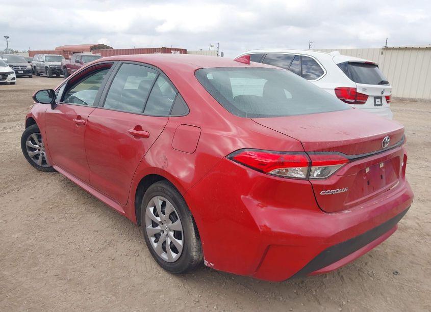 Photo 3 of 2021 Toyota Corolla LE (VIN 5YFEPMAE3MP185210)