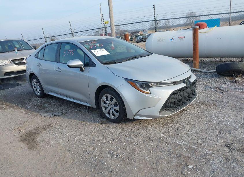 2021 Toyota Corolla LE (VIN 5YFEPMAE3MP189015) main photo